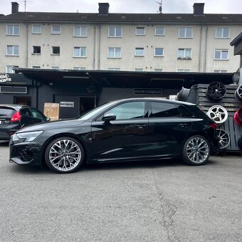 Audi RS R19 - 7