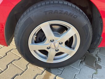 Predám Hyundai i20 - 7