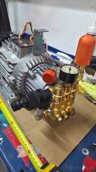 Elektromotor 400v/230v 7.5 A - 7