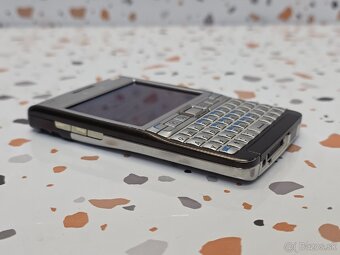 NOKIA E61i 》Type RM-227 》 Model E61i-1 - 7