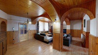 Na predaj priestranný 4-izbový rodinný dom so záhradou – výb - 7