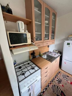 2-izb. byt, Nejedlého ul., Dúbravka, izby samostatné - 7