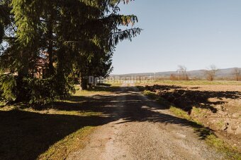 PREDAJ: Pozemok pre rodinný dom, 765 m2, Veľká Lúka, okres Z - 7