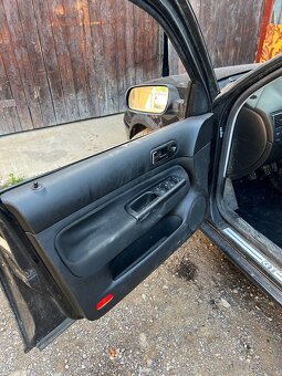 Rozpredam VW golf gt 4 1.9tdi 66kw - 7