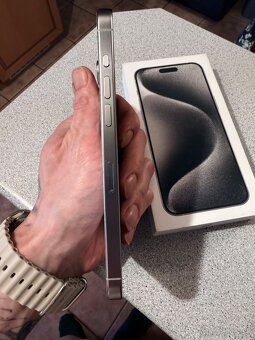 PREDÁM IPHONE 15 PRO MAX 256GB, White Titanium - 7