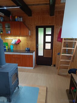 Predám chatu nad Družbou - 7