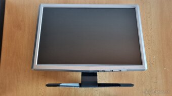 Počítač AMD Athlon 4450e, 2GB RAM, HDD 300 GB - 7