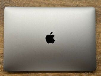 Apple MacBook Air 13" 256GB / M1 (2020) - 7
