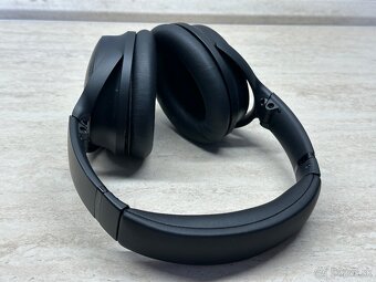 Bose QuietComfort Headphones - 7