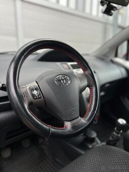 Toyota Yaris 1.33I Dual VVT-i Sol - 7