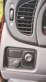 Nissan Almera 1, 5benzín 72kw klíma 5q manuál - 7