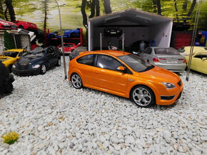 model auta Ford Focus ST Mk2 Otto mobile 1:18 - 7