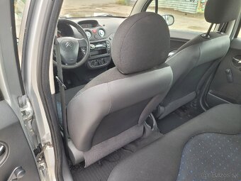 Citroën C3 1.1i
- 7