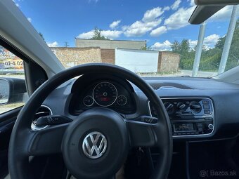 ✅ Volkswagen UP 1.0 - 7