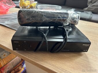 Predám televízor Samsung + set-top box Amiko HD8150 - 7