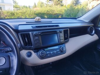 Toyota Rav 4 - 7