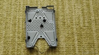 Predám playstation 4 slim - 7