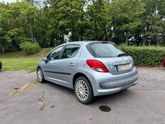 Peugeot 207 - 7
