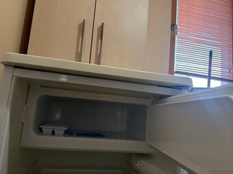 Chladnička s mrazničkou - 7