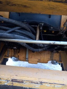 Komatsu wb93r 2 - 7