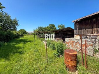 Útulný 3 izbový rodinný dom na 24 á pozemku - Zbehy - 7