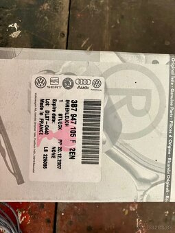 Stropná lampička Volkswagen passat w8 - 7