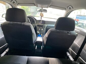 Opel astra H - 7