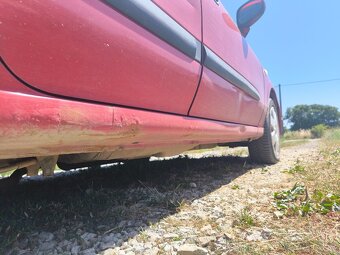 Predam Nissan Almera 2006 - 7