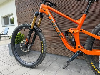 Trek Slash 7 Large - 7