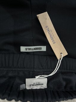 Essentials teplaky - 7