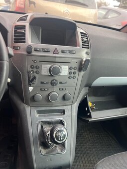 Predám rozpredám Opel Zafira B 2.2 Z22YH 1.9 CDTI 88kw - 7