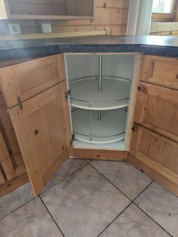 Masívna kuchynská linka z Nemecka so spotrebičmi - 7