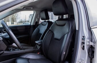 Jeep Compass 1.5 e-Hybrid Night Eagle II / NELAKOVANÉ - 7