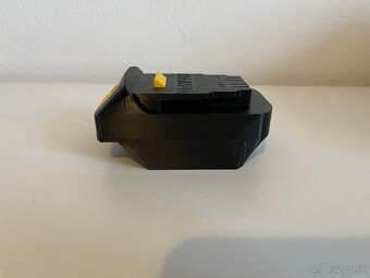 Predam adapter z Parkside baterie na Dewalt naradie - 7