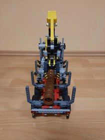 Lego Technic 9397 - Logging Truck - 7
