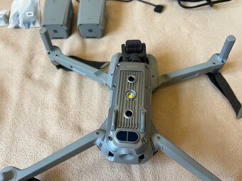 Dji mavic air 2 fly more combo - 7