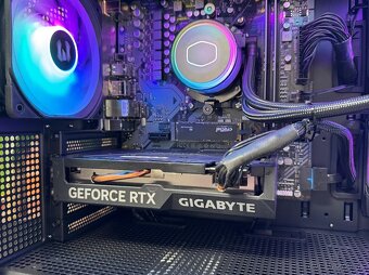 66 - Ryzen 7 9700X\32GB\RTX 4060\SSD\850W Zdroj - 7