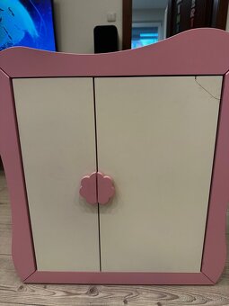 Detská skrinka, bábiky, oblečenie a ďalšie príslušenstvo - 7