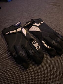 Predám nové nepoužité rôzne kvalitné rukavice - 7