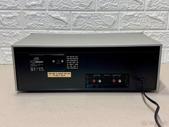 JVC KD-10E …. Kazetový deck - 7