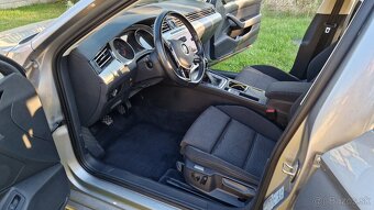 Predám Volkswagen Passat 2.0 TDi R-LINE - 7