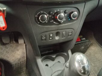 Dacia Sandero stepway rok 2015 1.5 dci biela - 7