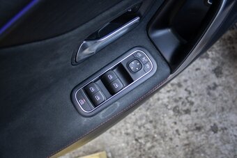 Mercedes-Benz A trieda 250e - 7