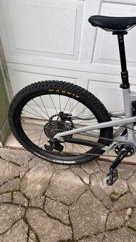 Predám Santa Cruz bronson cc Carbon - 7