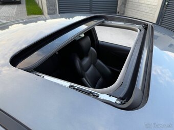 Hyundai Genesis Coupe 2.0T - 7