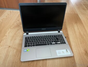 Notebook pre bežných ľudí, deti a seniorov. - 7