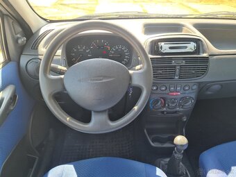 Fiat Punto 1,2 8v 101.890km nová STK + EK - 7