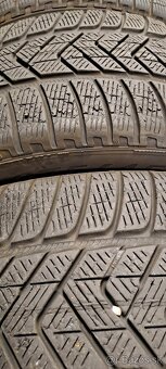 Predám zimný dvojrozmer 275/45r20+305/40r20 Pirelli - 7