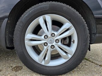Hyundai ix35 1.7 CRDI 2011 - 4x2 85kW / 114 koní M6 Style - 7