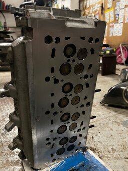 Hlava škoda superb 2 - 7